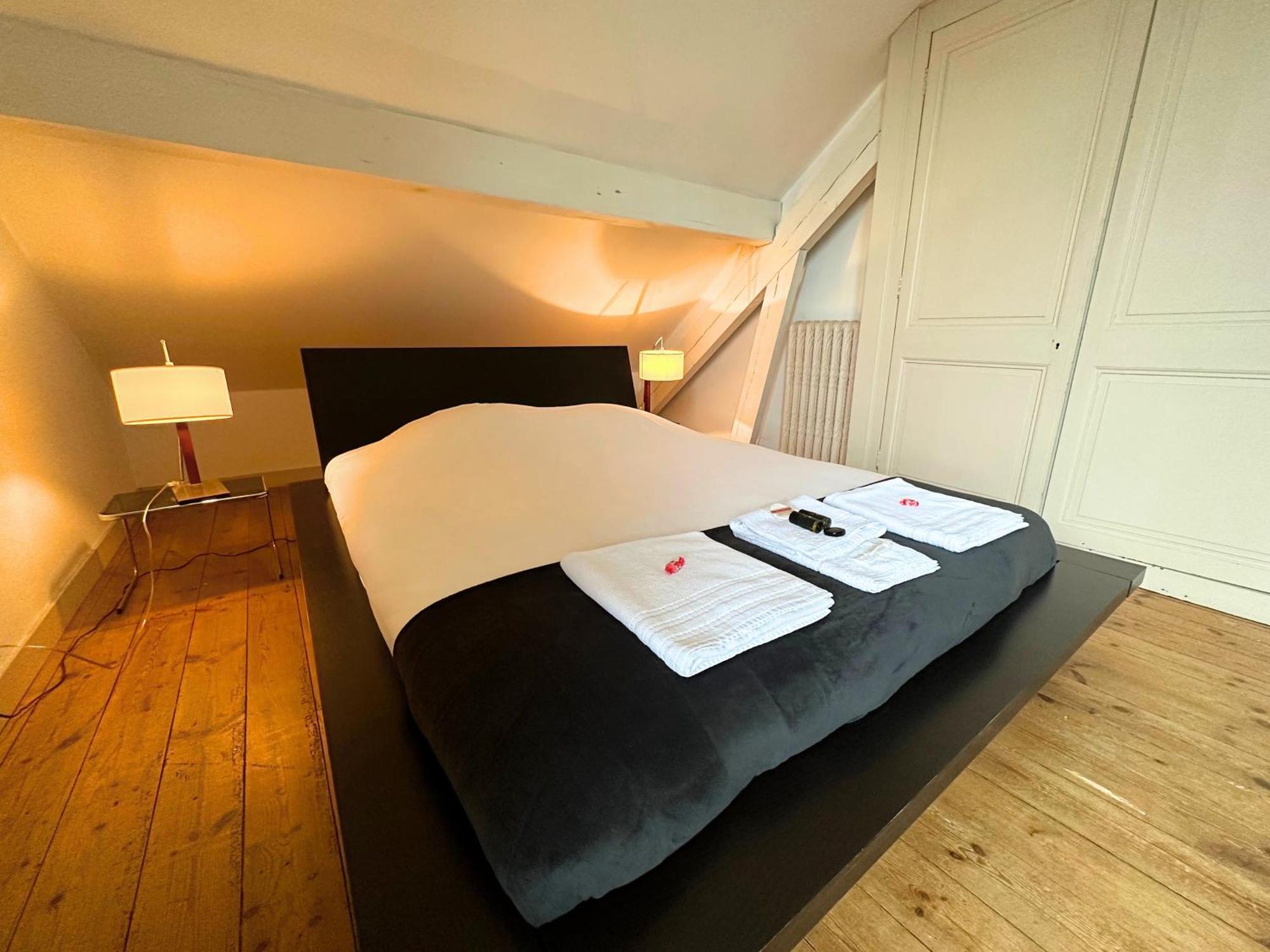 Villa Rennaissance - Proche Mer - Parking - Menage & Linge Inclus La Rochelle  Exterior photo